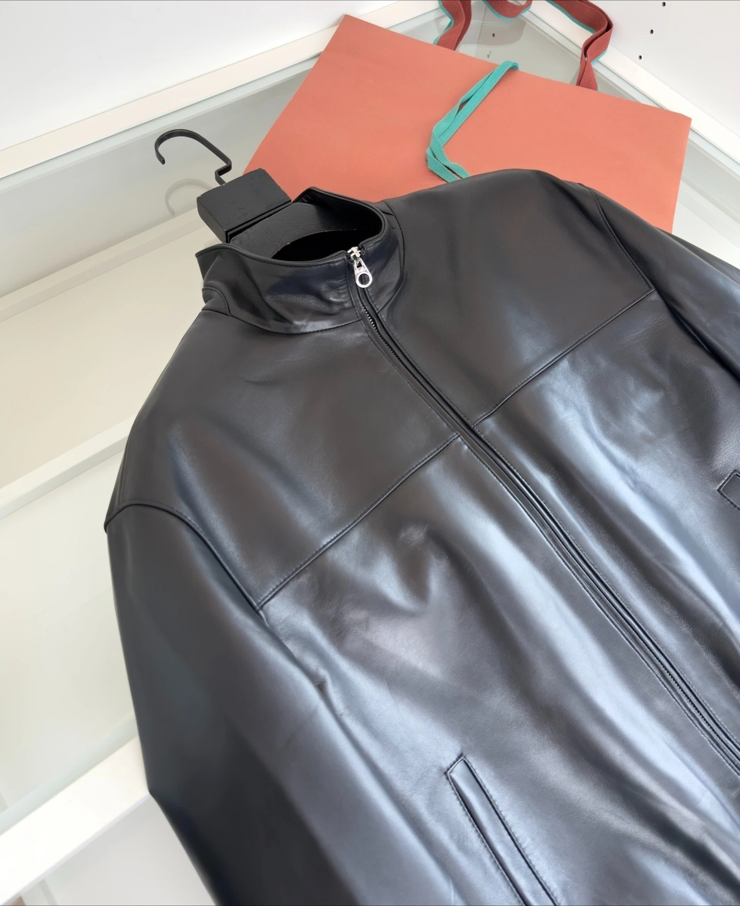 سترة LP كلاسيكية من جلد الغنم برقبة 25aw