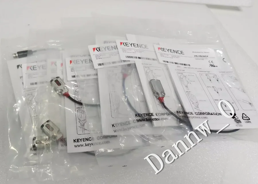 New In Box KEYENCE PR-FB30CP Photoelectric Sensor Switch