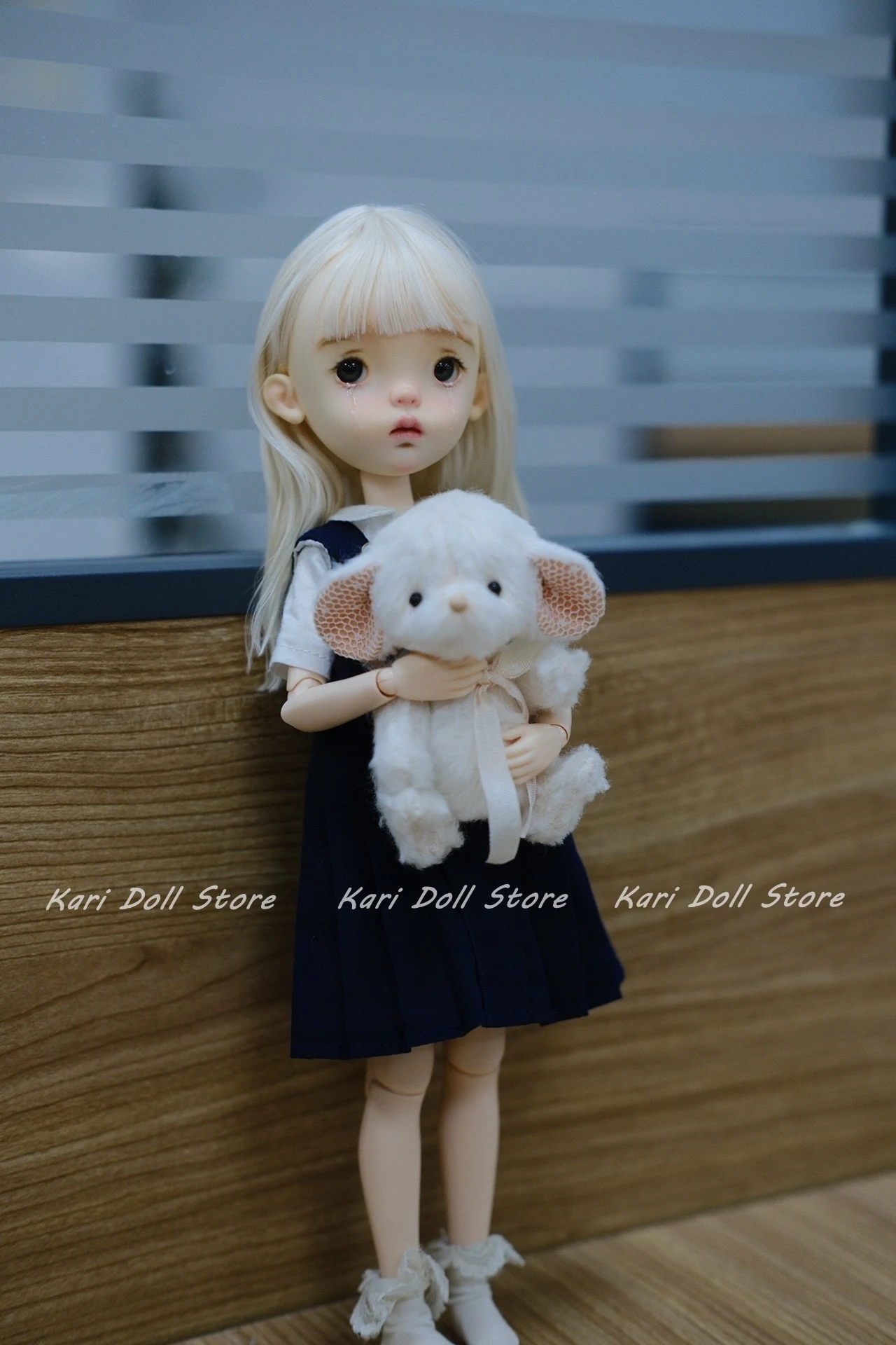 Kari poppenkleding en rokken Geborduurde witte zwarte schooluniform rokset met korte mouwen voor Landazz Landoudou Doll