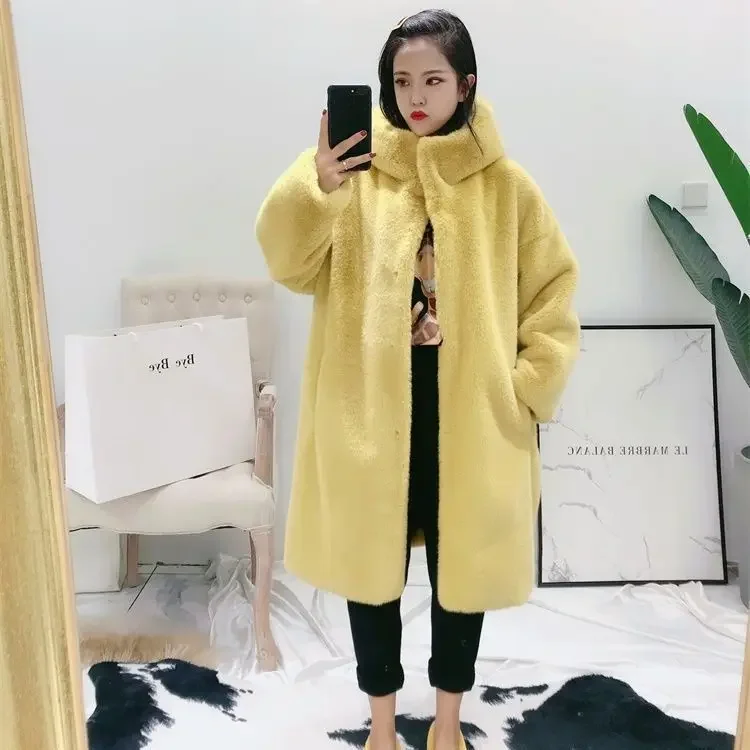 

Тренч Femme, длинный, с двойной вентиляцией, женский, женский, на пуговицах на талии, молодежный, уменьшающий возраст, погоны цвета шампанского, значок с рисунком