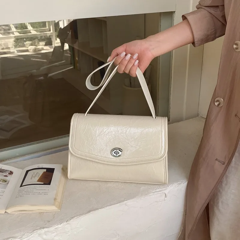 fashionable-commuter-women's-underarm-bag-stylish-shoulder-crossbody-bag-elegant-square-bag-for-business-travel