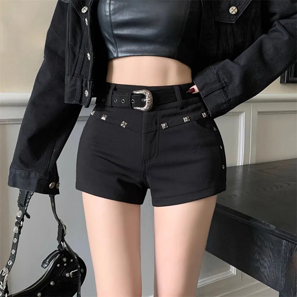 

Fashion Rivets Shorts Tights Woman 2024 New Y2K Retro Nightclub Sexy High Waist Short Pants Female Black Casual Shorts Trend