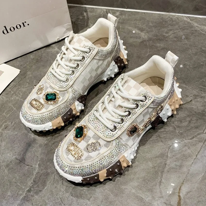 Scarpe da donna Strass Donna Sneakser Diamante Traspirante Designer di lusso Casual Fondo spesso Scarpe da papà Zapatos Mujer 2024