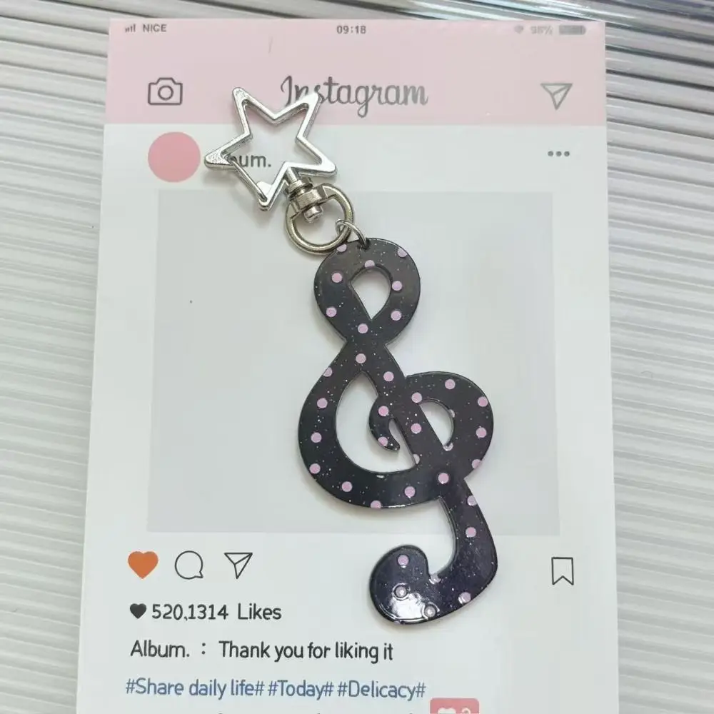 LLavero acrílico de dibujos animados a la moda, ilustración en forma dulce, llavero de nota Musical, dijes para bolso Kawaii INS