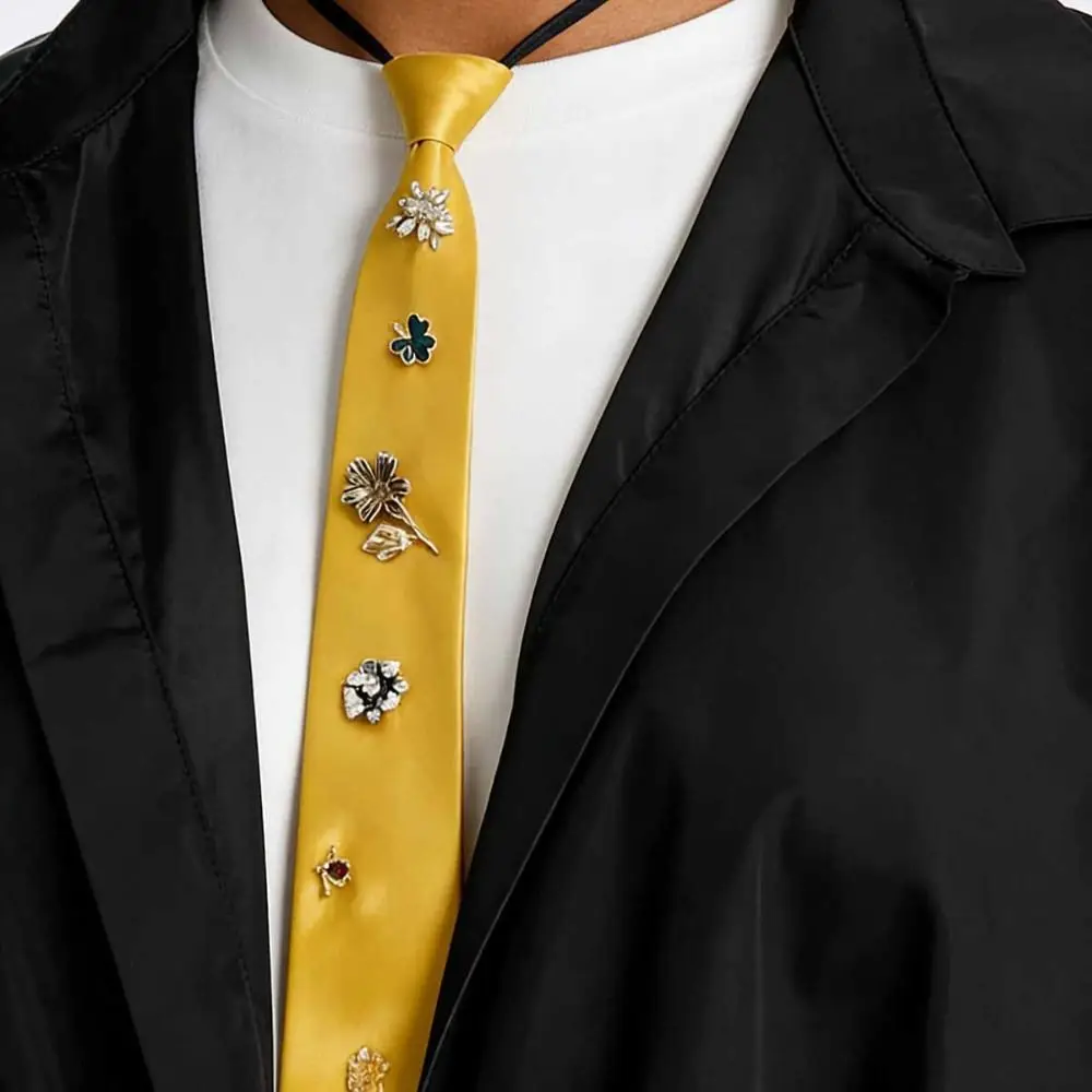 

Clothing Decoration Korean Flower Tie Black Bee Rhinestone Necktie Necklace Alloy Decoration Shirt Tie Men