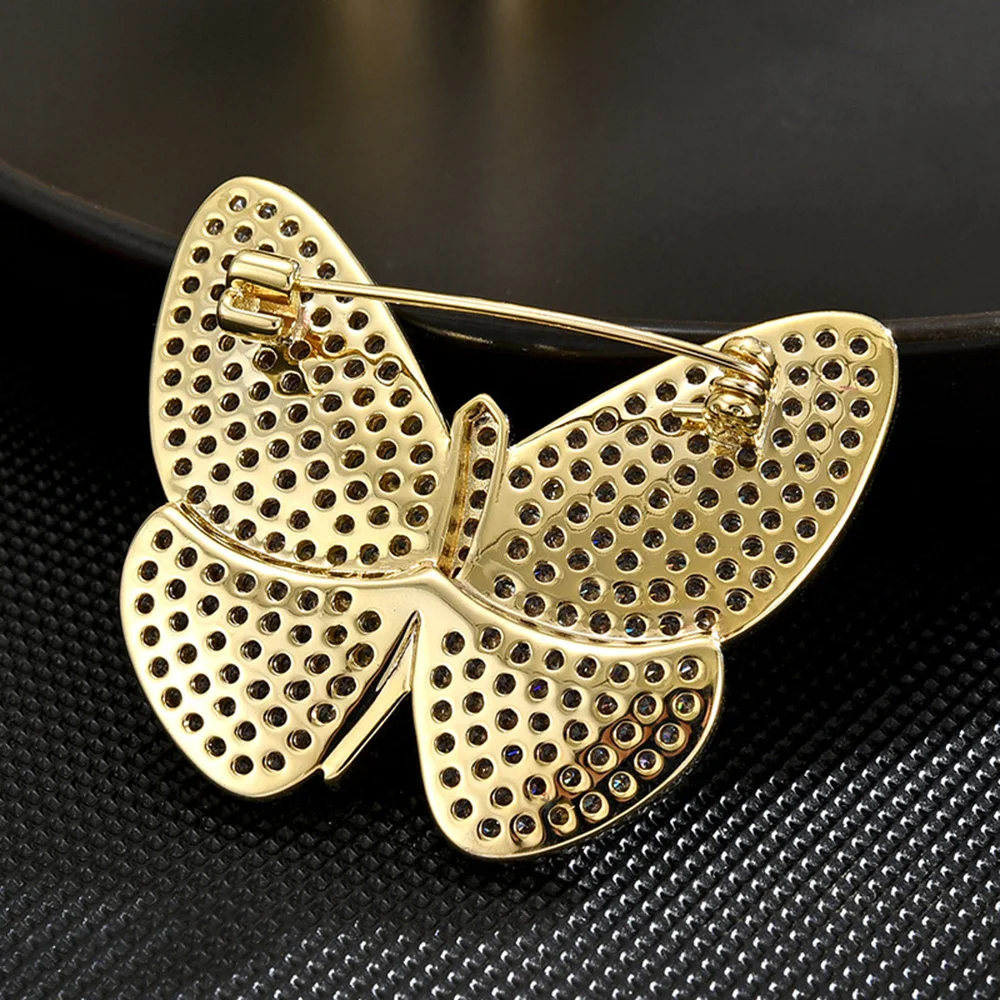 Classic Jewelry Butterfly Brooches Vintage Pins Rhinestone Delicate Brooch for Women Wedding Bridal Gift Dress Accessories