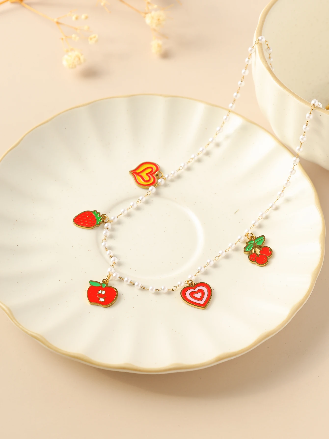 

Charm Girl Necklace LoveHeart Strawberry Cherry Pendant Jewelry Cute Necklace Girlfriend Women Gift Stainless Steel Gold Jewelry