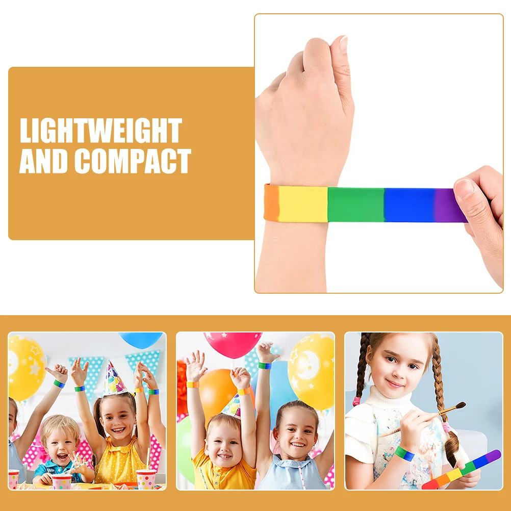 12 braccialetti per schiaffo di buon compleanno, braccialetti arcobaleno in silicone per la festa dell'orgoglio, decorazione per l'aula dei bambini, braccialetti a scatto festivi