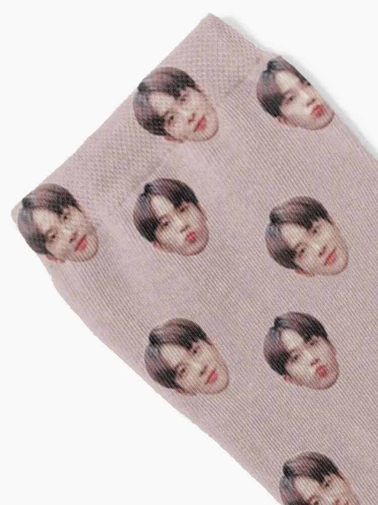 Ateez Jongho Head Pattern Socks para homens e mulheres, Basketball Retro Socks, Pink, Musky