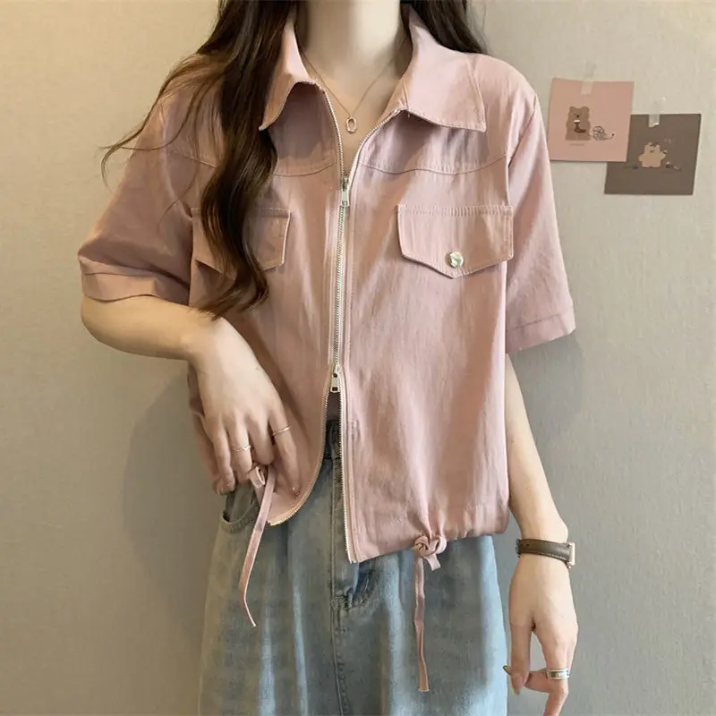 Ropa de talla grande para mujer, camisa de atuendo versión coreana, chaqueta de verano, parte inferior suelta y delgada, Tops cortos informales, Z1936