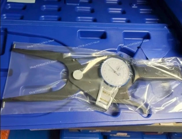 Dial Bore Gauge for Internal Diameter Measurement, 3-Jaw Precision Hole and Slot Caliper Tool