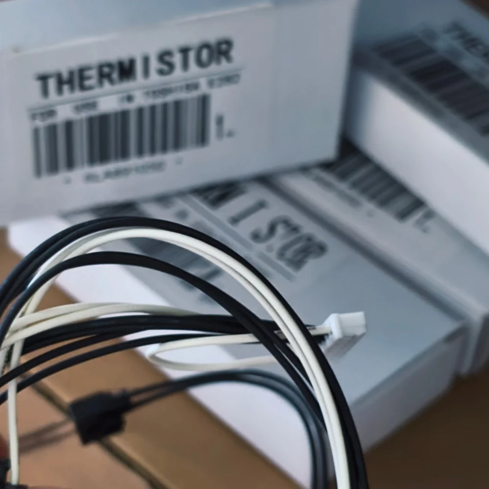 

6LA89105000 Термистор фьюзера для Toshiba E-studio 230 202 200 203 230 232 233 280 282 283 Запчасти для копировальных аппаратов