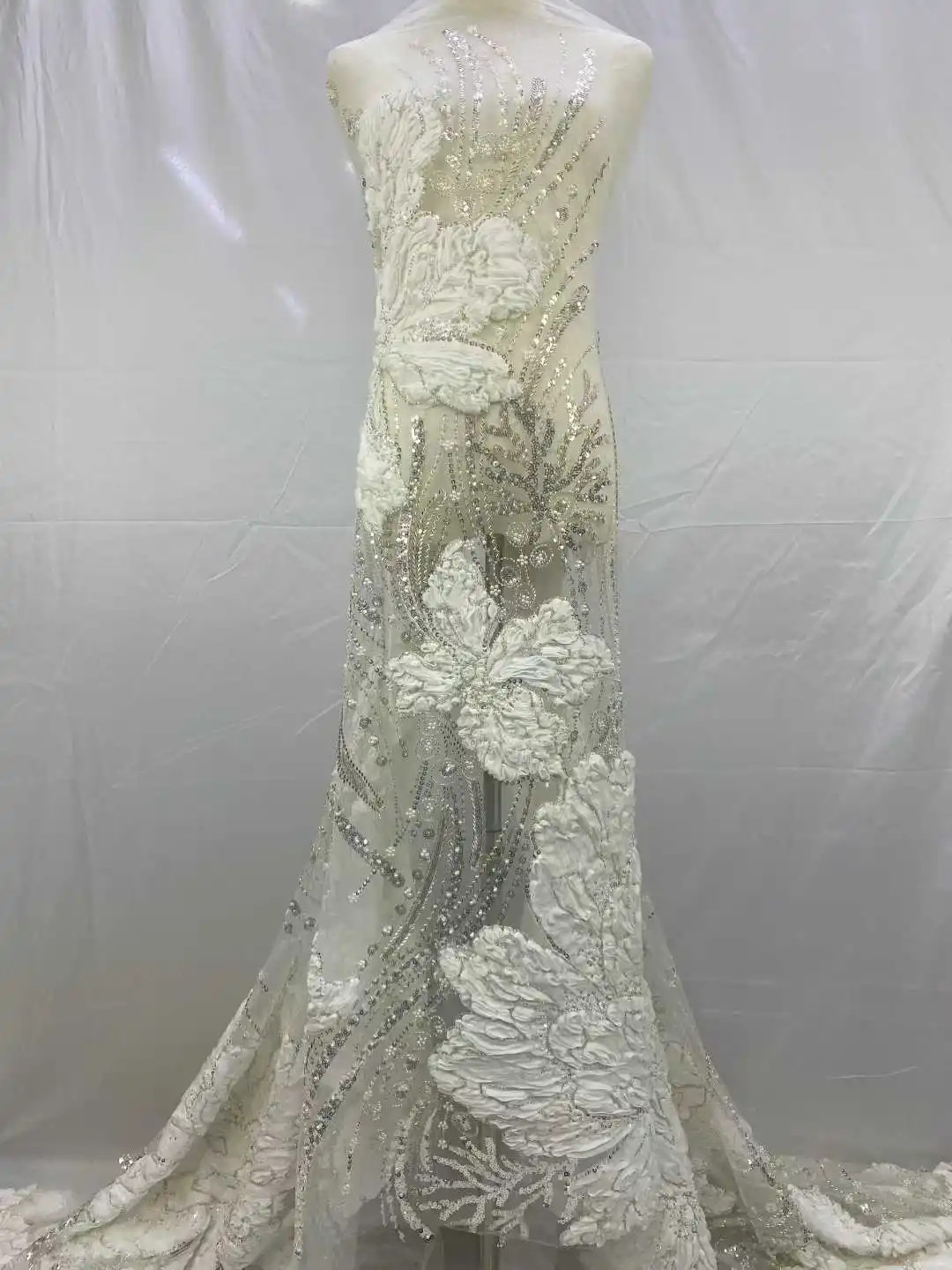 

Luxury African Beaded Lace Fabric White High Grade French Nigerian Sequins Embroidery Tulle Lace for Sewing Party Dresses