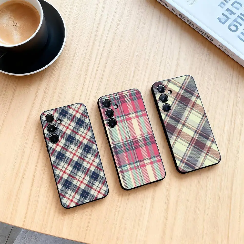 Fashionable Classic Plaid Pattern  Phone Case For Samsung Galaxy A73,A72,A71,A70,A53,A52,A51,Others Soft Black Cover
