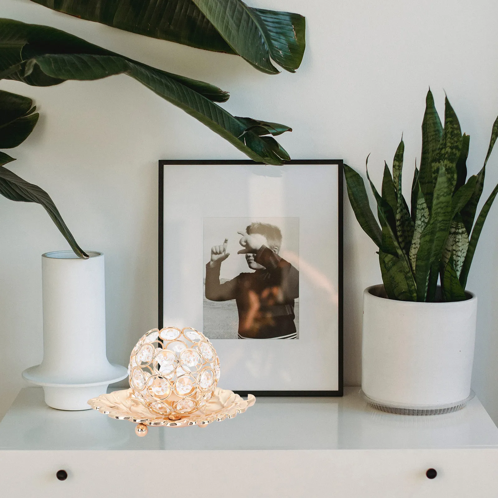 

Crystal Candleholder with Delicate Leaf Design Retro Stand for Tabletop Decor Household Decorative Holder Warm