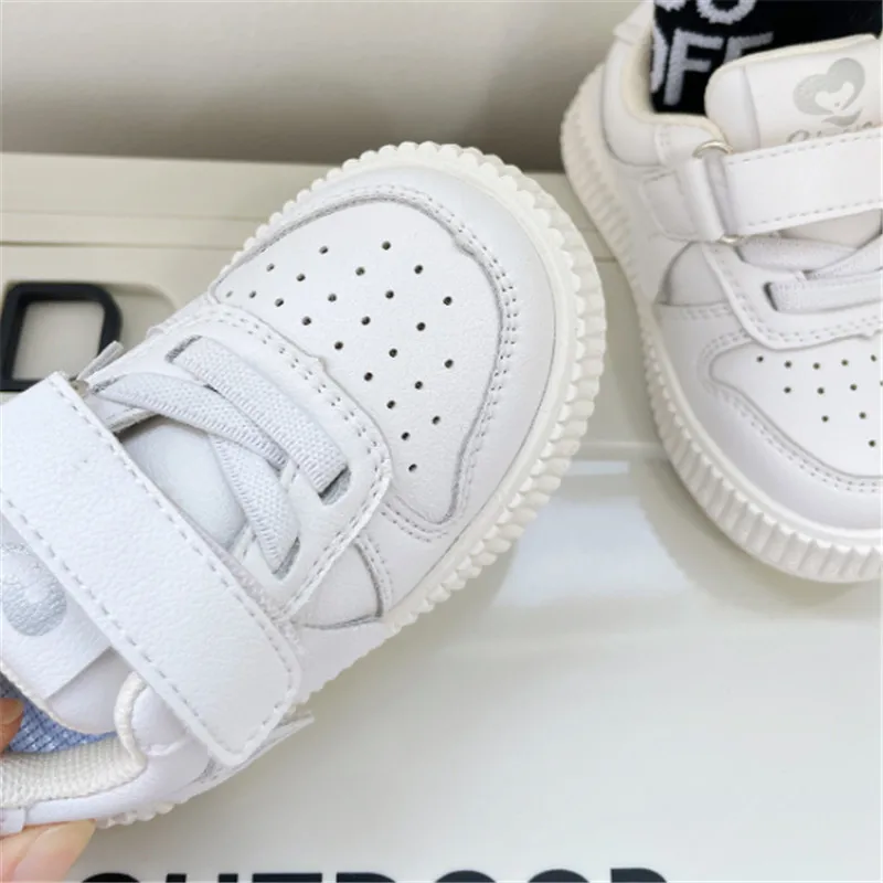 2023 New Autumn Baby Shoes For Boys Leather Toddler Kids Casual Shoes Soft Sole Outdoor White Tennis Fashion Girls Sneakers