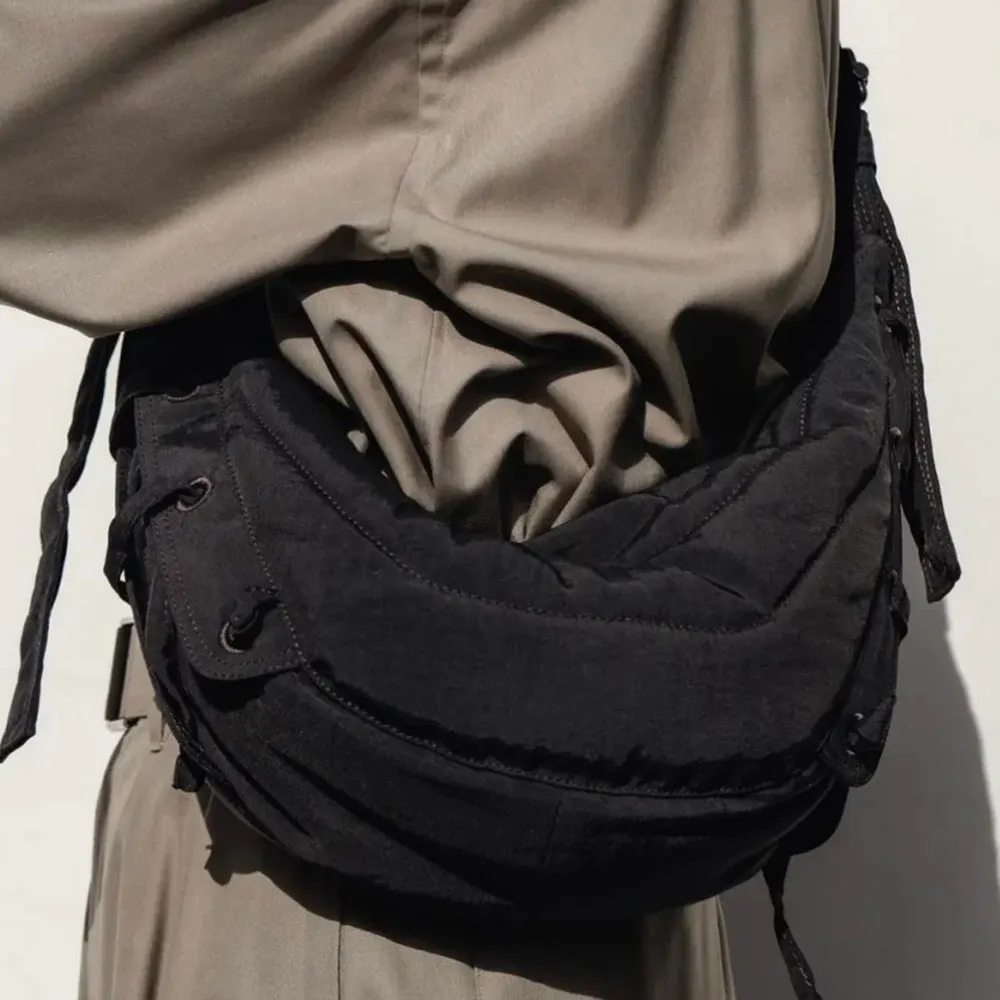 

Unisex Messenger Bag Trendy Storage Bag Casual Shoulder Bag Messenger Bag Mobile Phone Bag