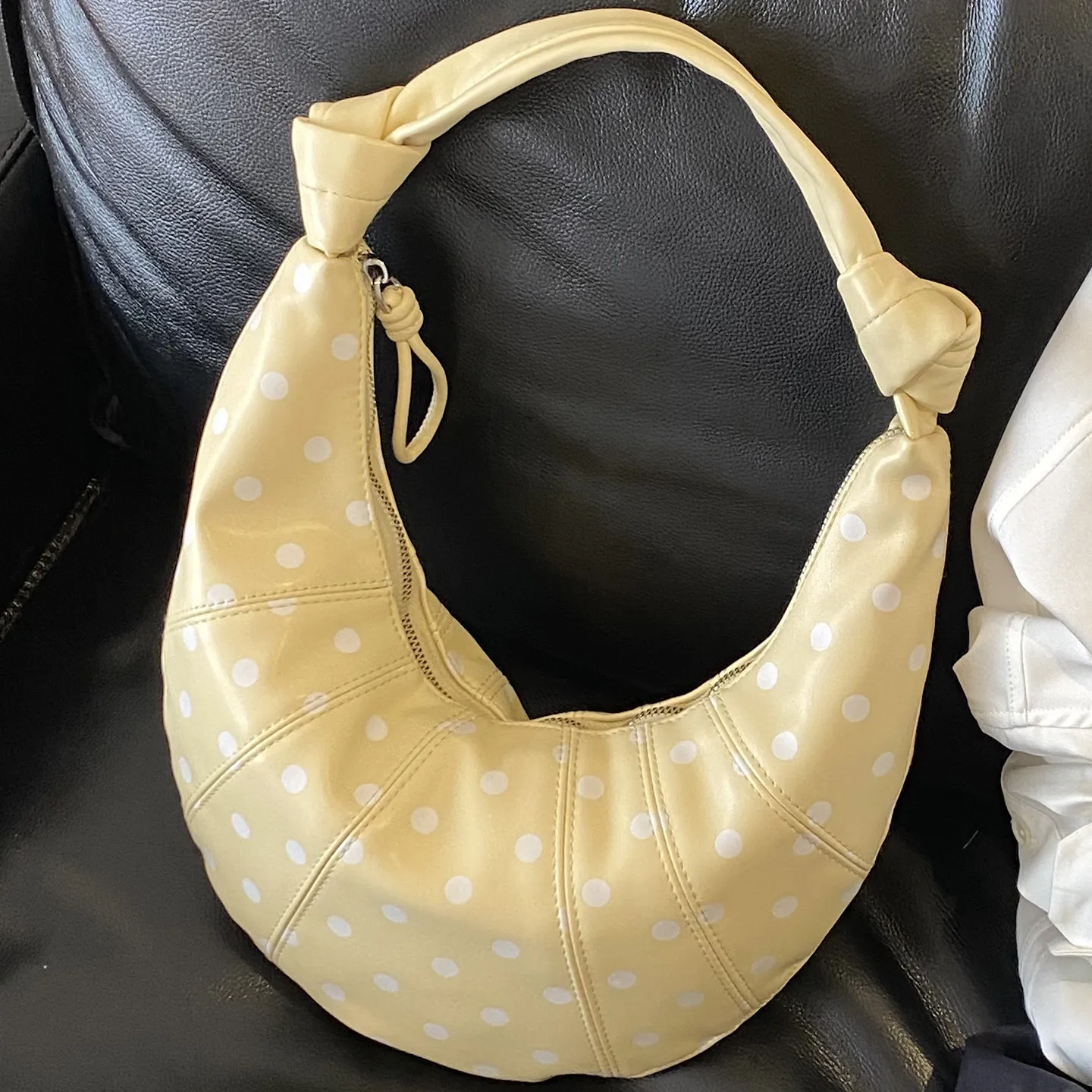Yellow Polka Dot Bags for Women 2026 Autumn New Casual High End Soft One Shoulder Bag Zipper Niche Personalized Underarm Bag