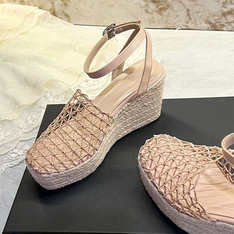 

Модные женские сандалии Aneikeh в стиле ретро: плетеные, с квадратным носком, на толстом каблуке, повседневные, на танкетке, в римском стиле