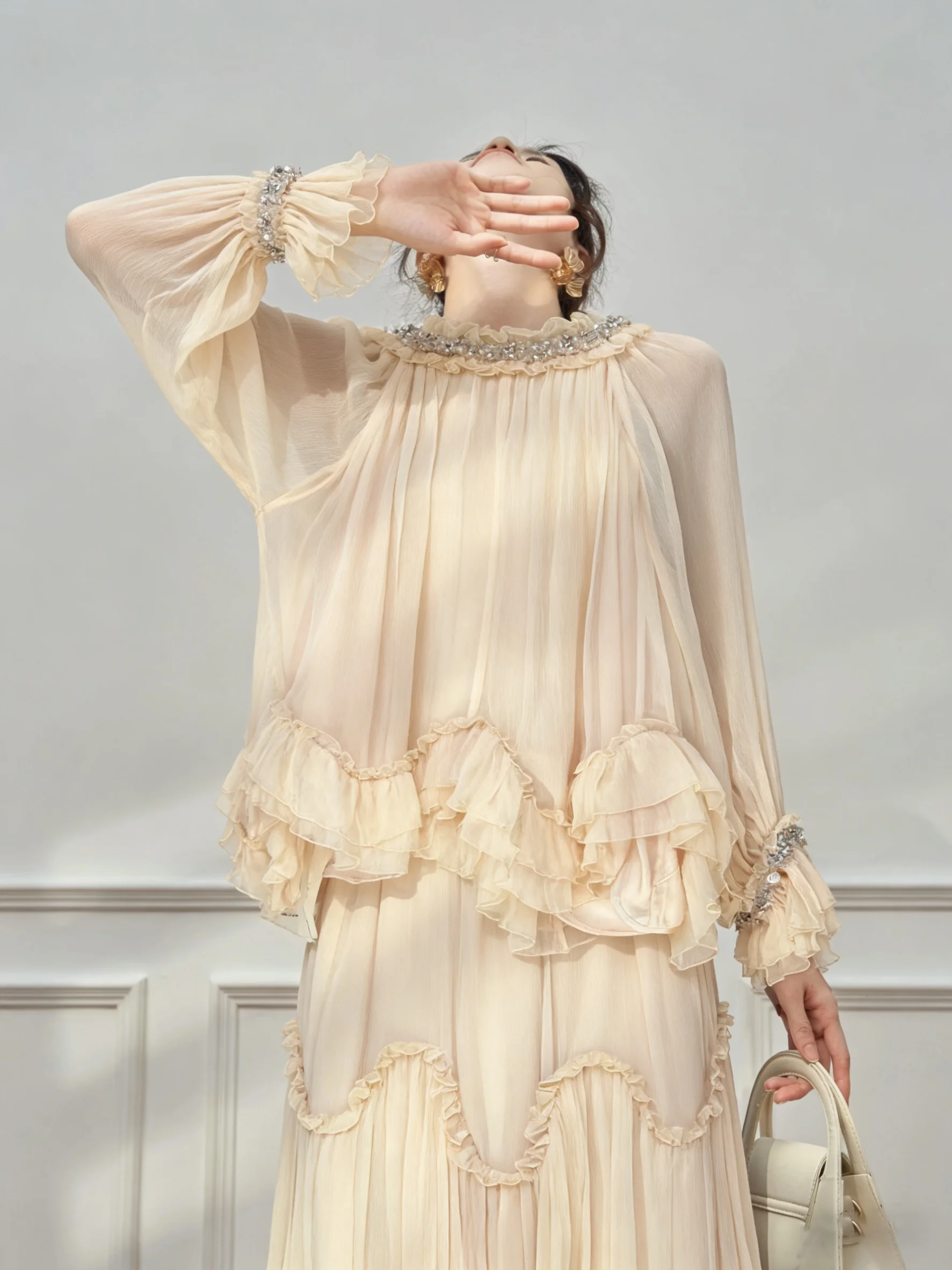 

Комплект из топа и юбки цвета сакуры для женщин: уникальный дизайн с листьями, повседневный весенний стиль, высокая талия, свободный крой, круглый вырез, длинный рукав.