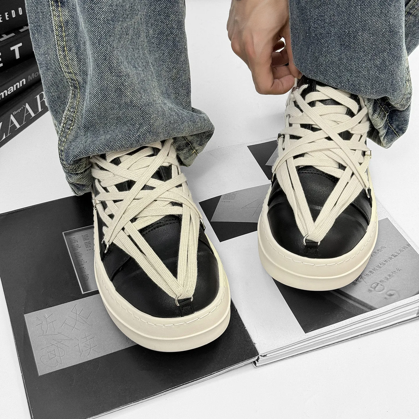 

Men Casual Shoes Canvas Leather Cross-Tide Lace Up Flatform Height Increasing Boots Vintage Luxury Black Low Sneakers Owen