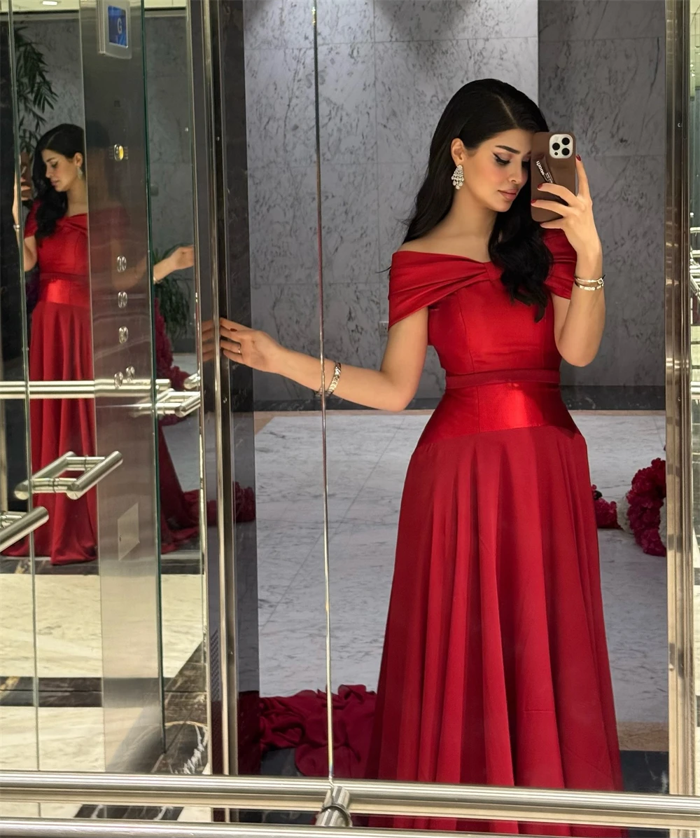 

Customized Classic Red Chiffon Evening Dress Formal Boat Neck Off the Shoulder Party Dress Sexy A-Line Court Train Prom Dresses