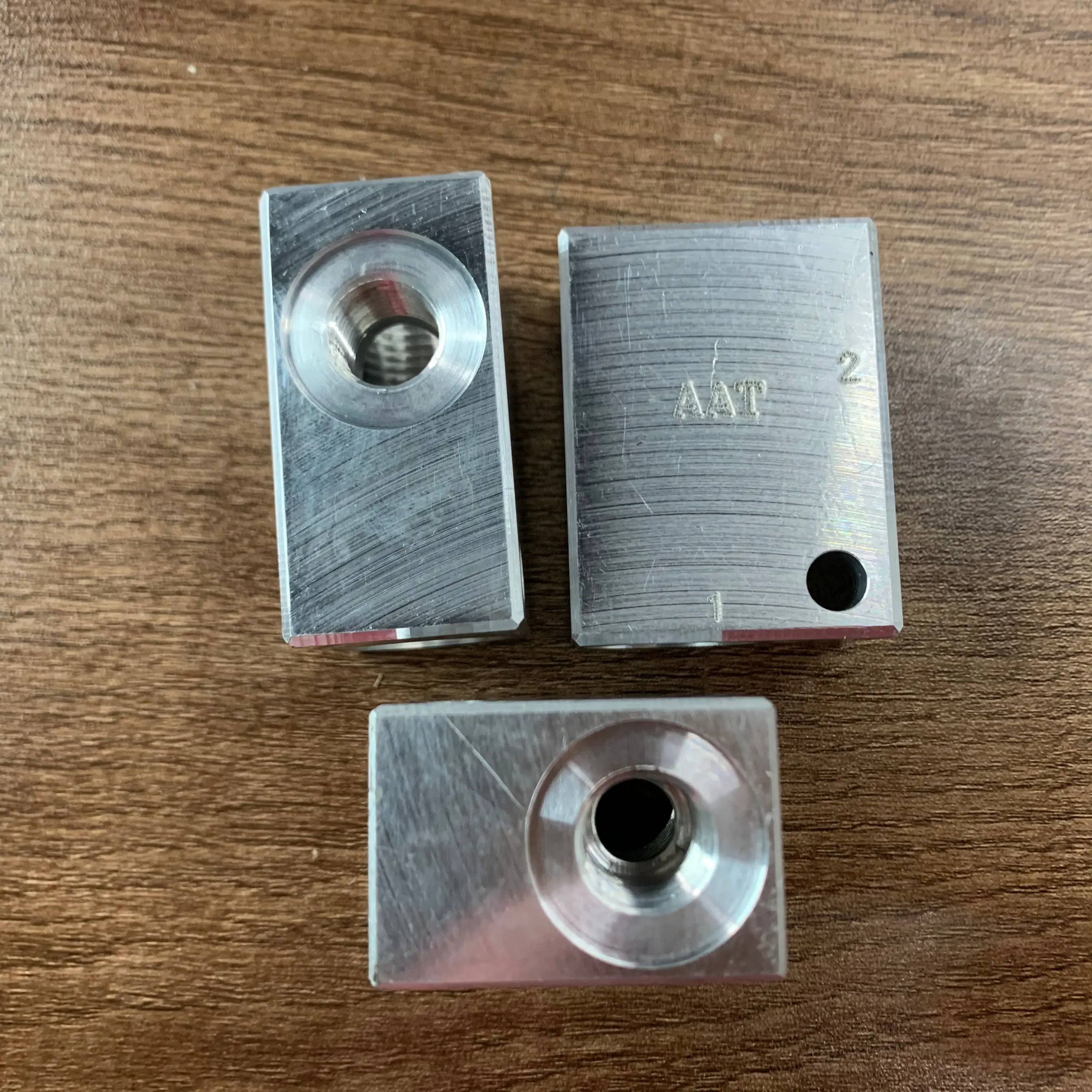 AAT AAU SUN HYDRAULICS standard block Through port with gauge port Made in China competitive price quick lead time high quality