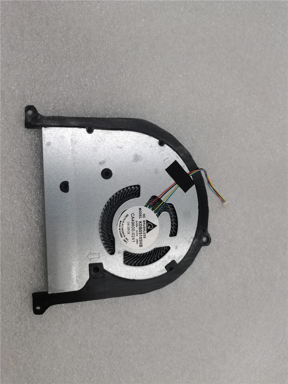 

CPU Cooling Fan for ASUS ZenBook UX331 UX331U UX331UN UX331FA UX331FN UX331UA UX331UAL U3100UN NC55C01-18J28 Series Fan