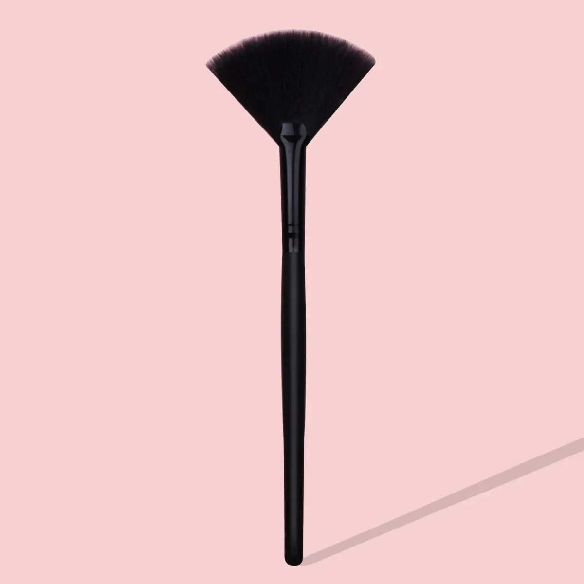 1pc Fan Shaped Highlight Brush Contour Blending Highlighter Makeup Brush Face Loose Powder Brush Cosmetic Beauty Tools