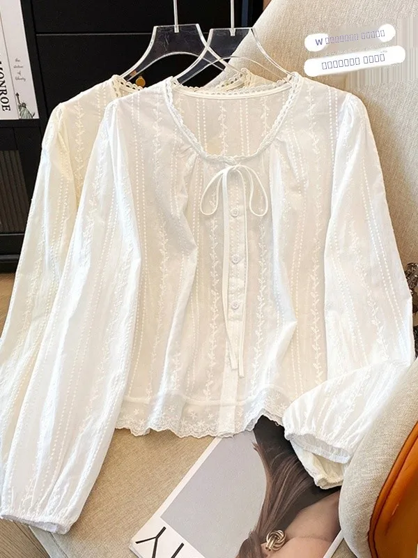 

Новая весенняя женская кружевная блузка с бантом, длинным рукавом и круглым вырезом: модный и элегантный топ для делового стиля