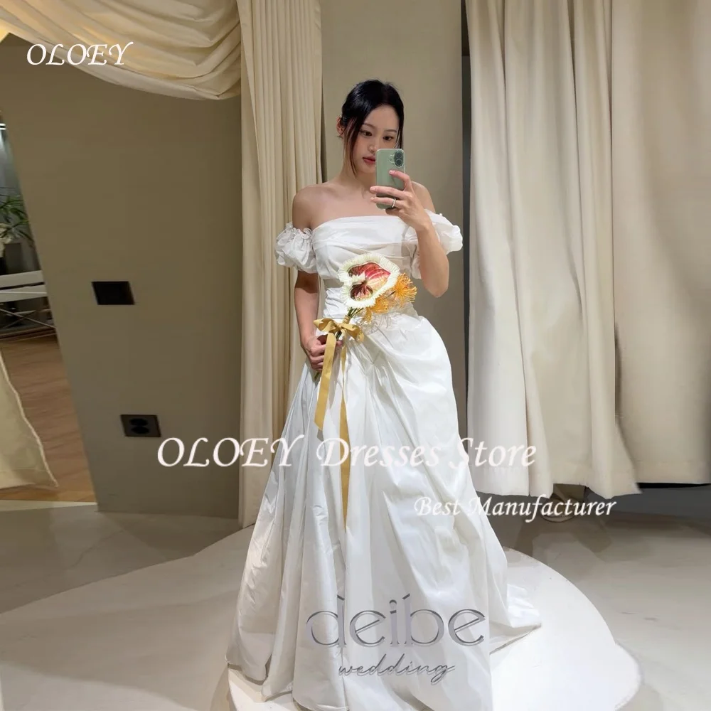 

OLOEY Simple Princess A-line Ruched Wedding Dress Pleat Ivory Taffeta Korea Photo Shoot Bridal Gown Custom 웨딩드레스