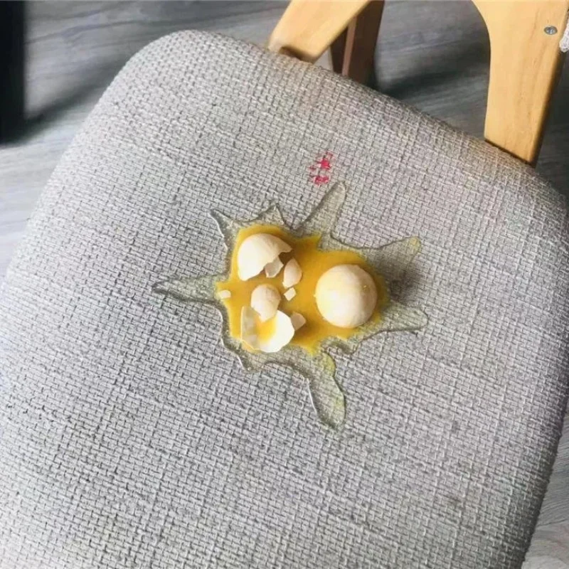 Broken Egg Phone Holder Prank Toy Cracked Egg Smash Joke Gag Gift Box Funny Novelty Desk Stand for Friends Party Play