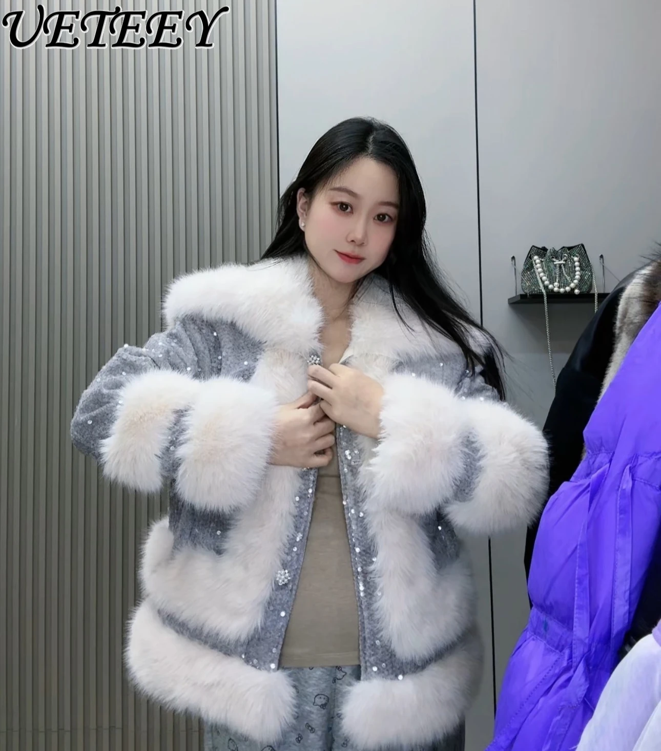 

2025 New Winter Furry Fashion Thickened Warm Sequined Coats Jacket Female Patchwork Heavy Sequins Short Faux Fur Coat for Women