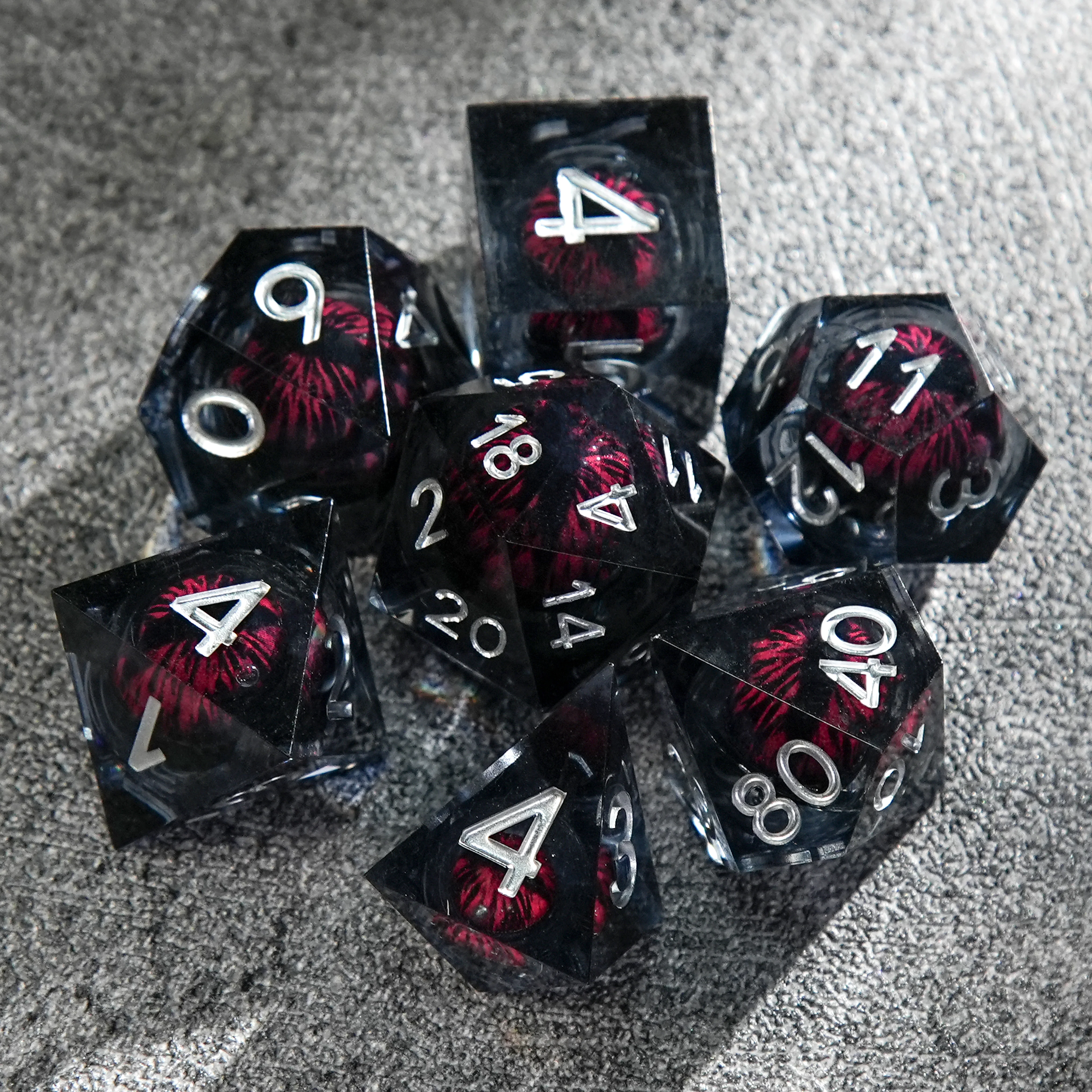 

1-7pcs Black White Dargon Eye DND Dice Set Cat Eye Liquid Core Sharp Edge Polyhedral Resin Dice for Multi-Sided RPG D6~D20