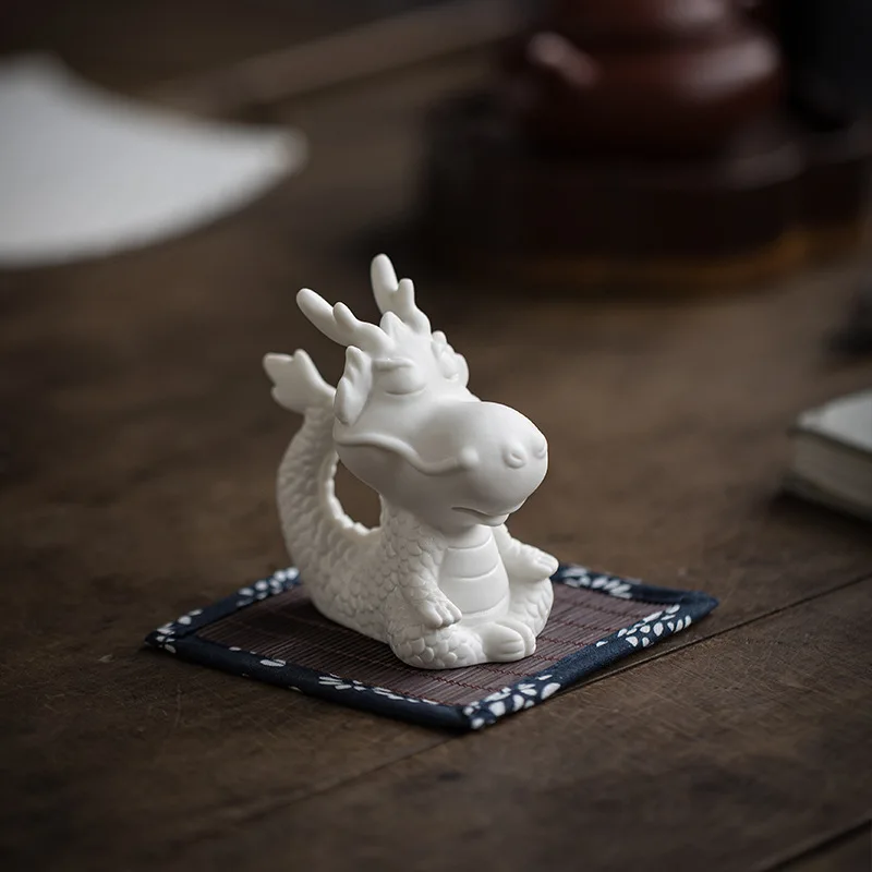 

Cute Cartoon Dragon Ornaments Ceramic Crafts Twelve Zodiac Dragon Year Auspicious and Cute Pet Decoration Accessories