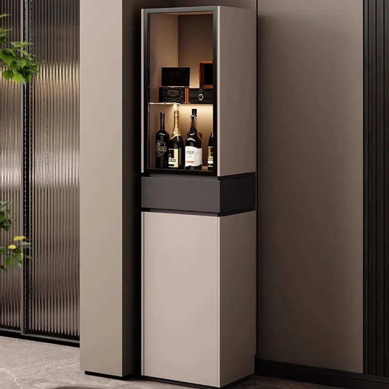 Eleganckie Vintage Stojaki na Whiskey Ekspozytor na Wino Dekoracja Żelazna Szafka Przenośny Bar Półki Ścienne Witryna Meble Luksusowe