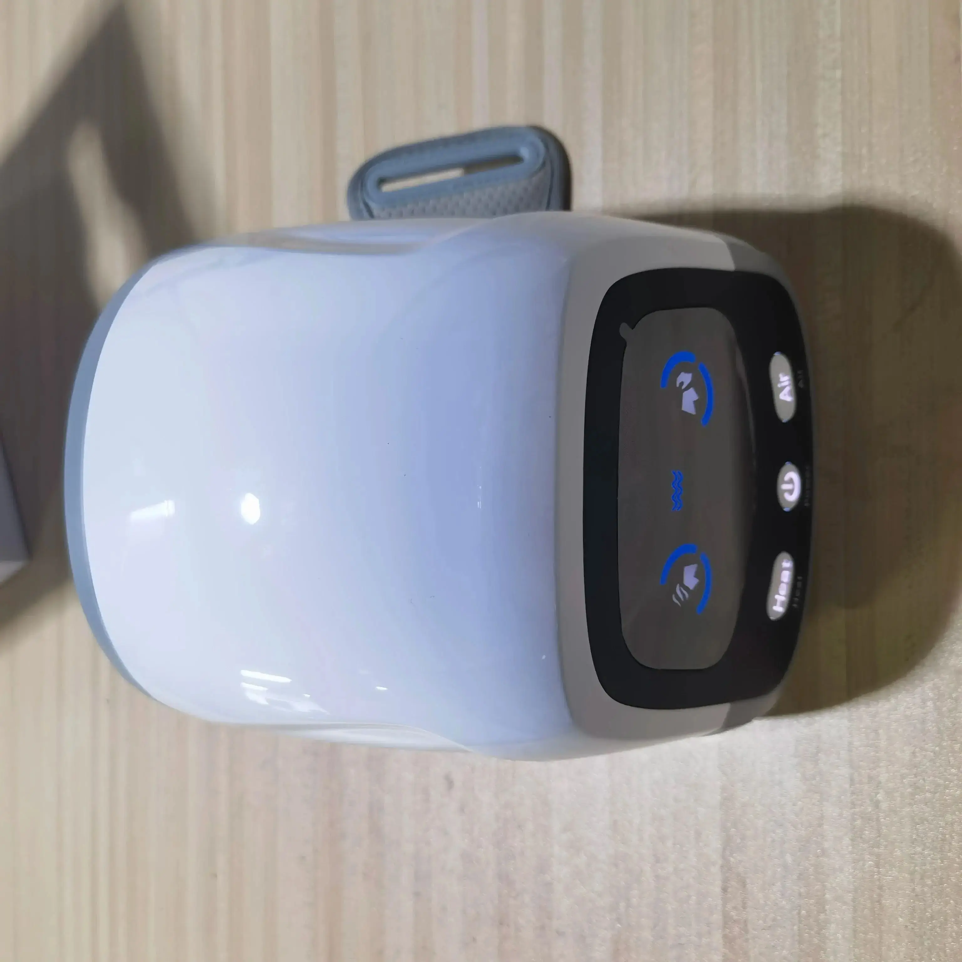 

Профессиональное устройство для облегчения боли в колене 4-в-1 — дальнее инфракрасное тепло, лазер 650 нм, вибрационный и воздушный массаж от остеоартрита