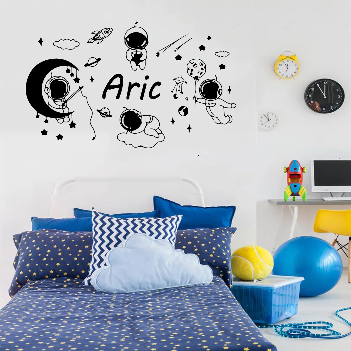 1 pc funny astronauts Customized Text Wall Sticker Removable Wall Stickers Diy Wallpaper For Kids Rooms Decor Wall Art Sticker