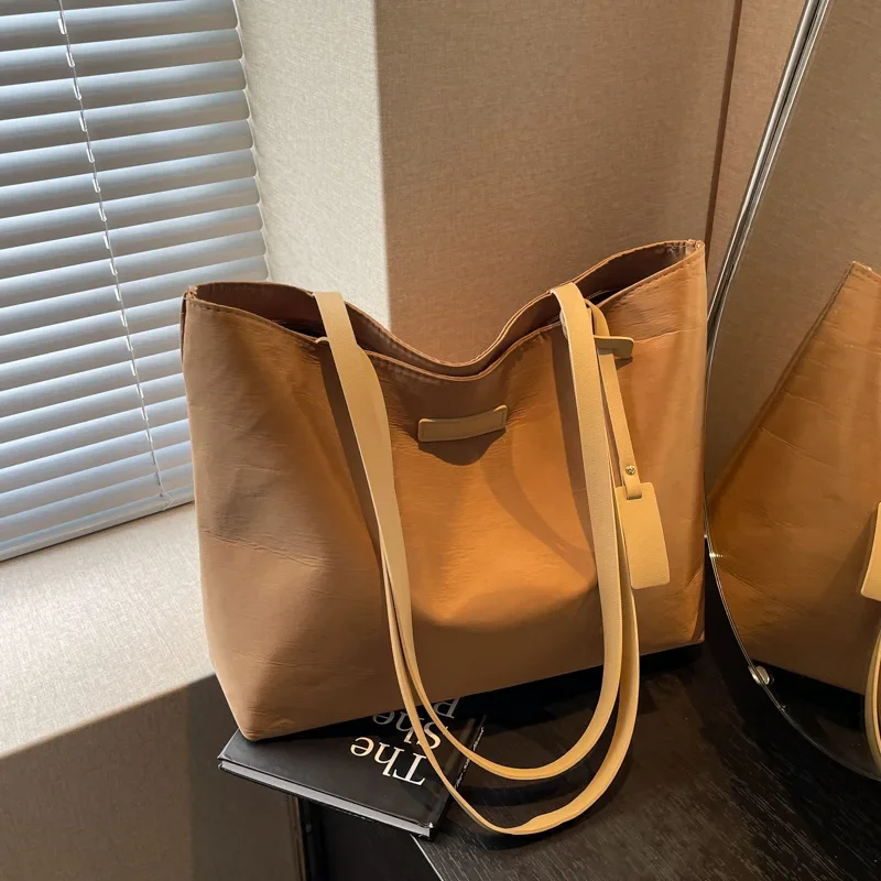 Fashion Versatile Casual Large Capacity Shoulder Tote Bag College Student Class Commuter Bag