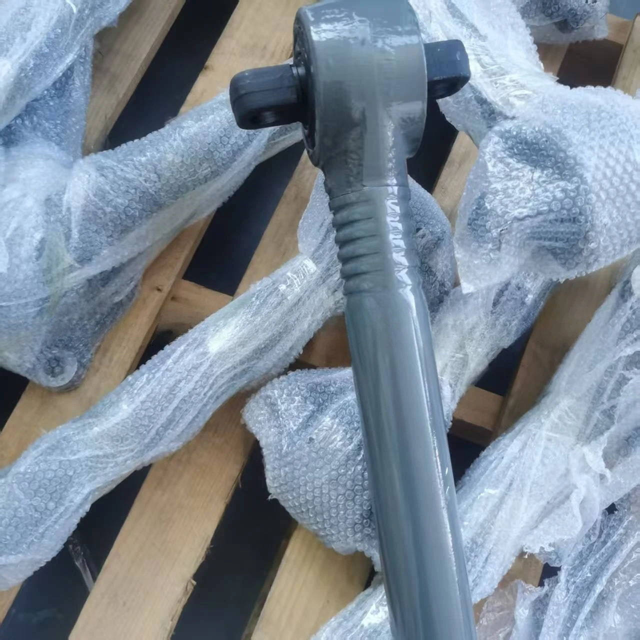 For Sin otruk Ho wo lower thrust rod assembly AZ9631521174 AZ9125521174v thrust rod assembly