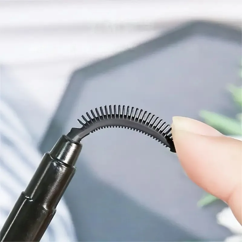 Silicone Eyelash Brush Eyebrow Applicator Portable Lash Separator With Dust Protection Mascare Wands For Travel Makeup Tool - view 2