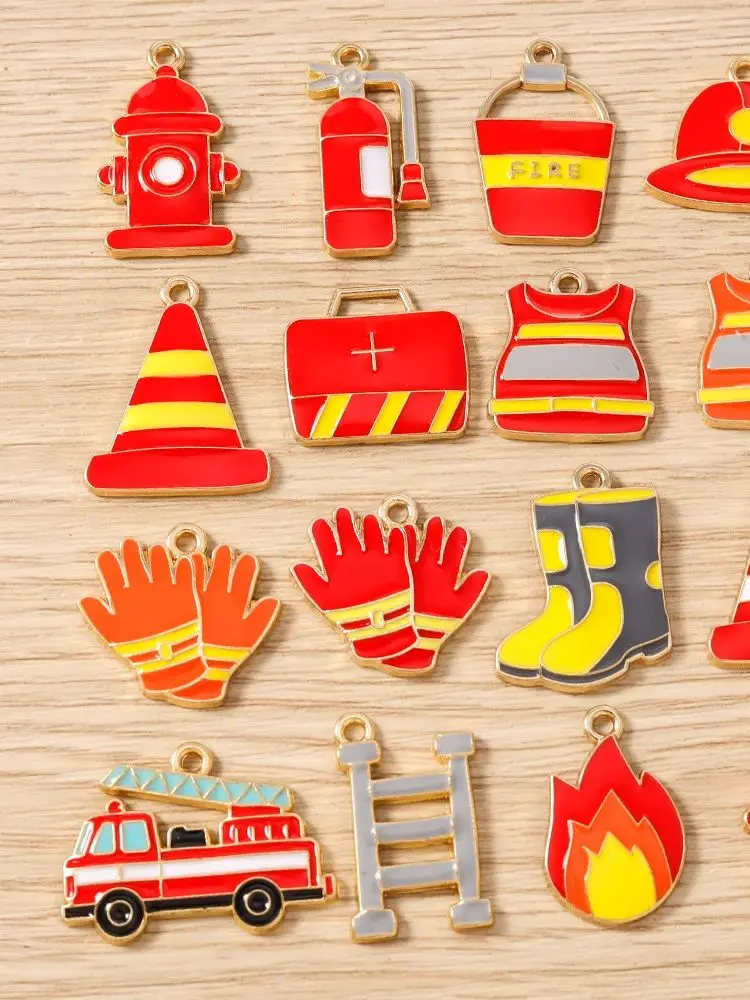 Tusember 10 Stück Feuerwehr-Anhänger Feuerwehrwagen Hydrant Stiefel Helm Charms für Halsketten Ohrringe Armbänder Schmuckherstellung – Detail 6