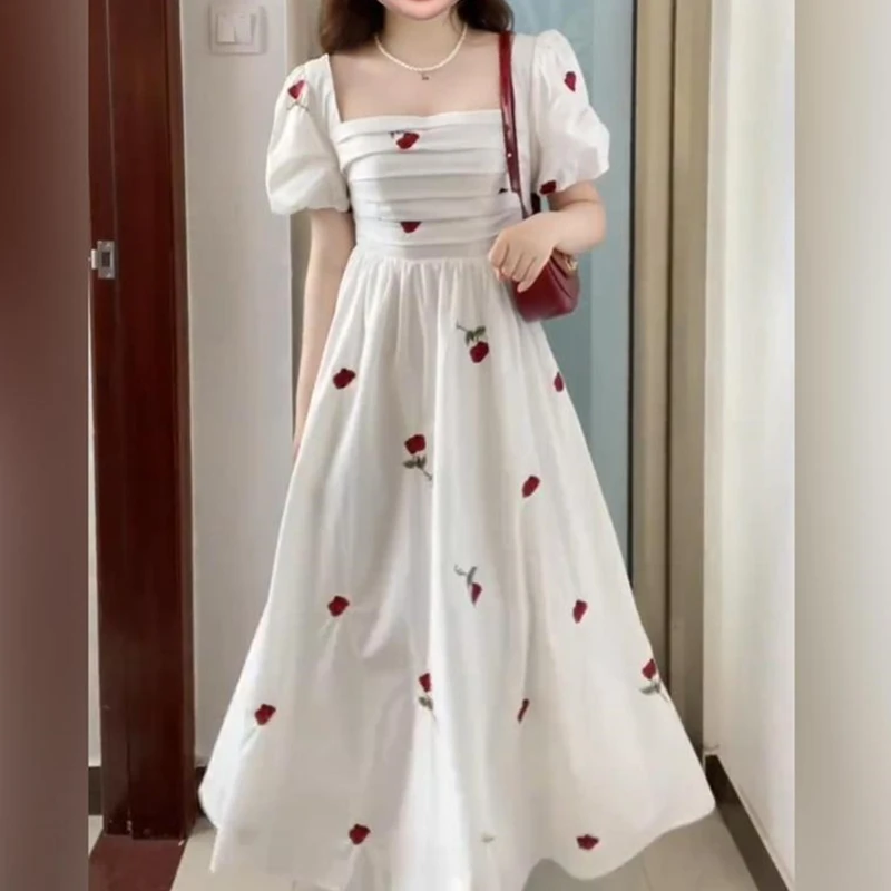 2023 Sommer neue Frauen langes Kleid koreanische Dame schicke Blumen quadratischen Kragen Puff ärmel weiße Kleider anmutige Fee Robe weiblich