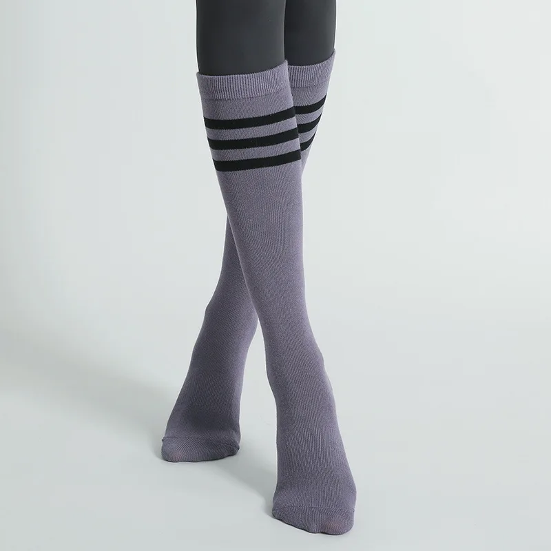 Herbst Winter Frauen Yoga Socken Gestreiften Baumwolle Fitness Atmungsaktive Pilates Socken Mittelrohr Nicht-Slip Gym Dance Ballett Grip socken – Detail 3