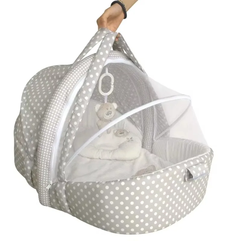 

Bear travel tent funny newborn basket with pillow and mattress