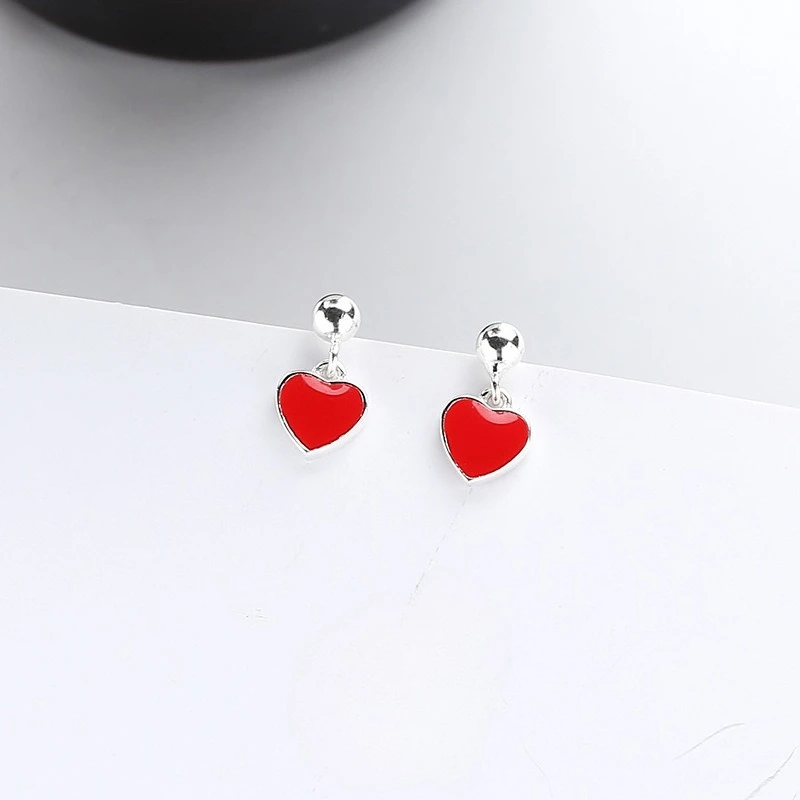 

925 Sterling Silver Sweet Heart Shaped Stud Earrings Fashionable Exquisite Design gift for Girls Elegant Earrings for Women