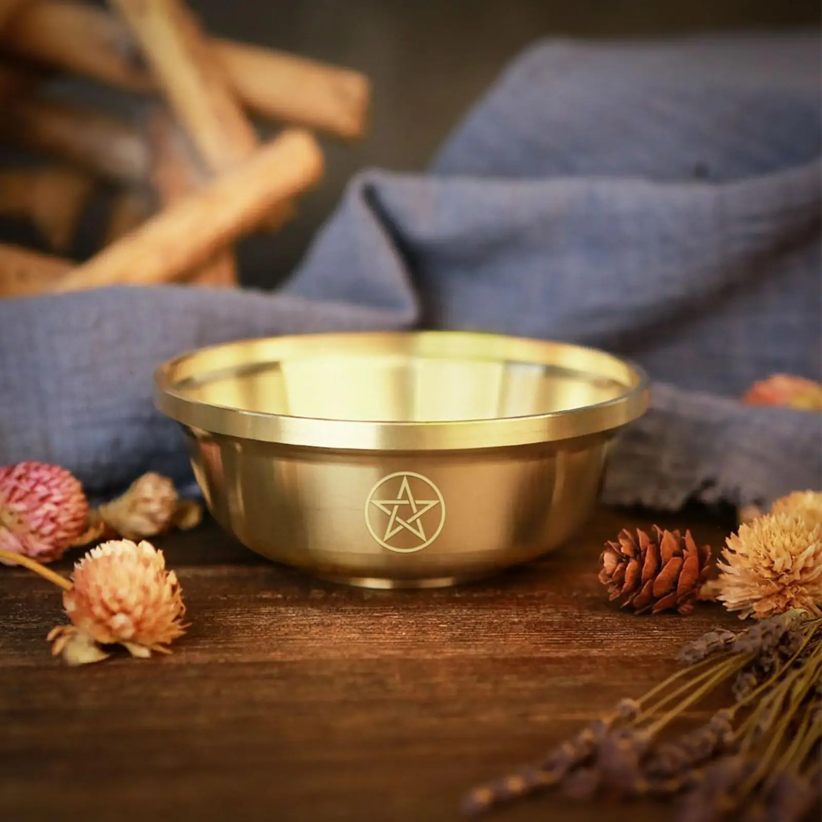9cm Offering Bowl Brass Triple Moon Dish Small Metal Crystal Storage Bowl For Altar Meditation Yoga Studio Ceremony Mindfulness