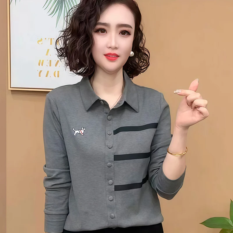 Fashionable  Neck Versatile Women's T-Shirt Spring 2026 Simple Design Base Layer Shirt Commute Style Korean Loose Fit