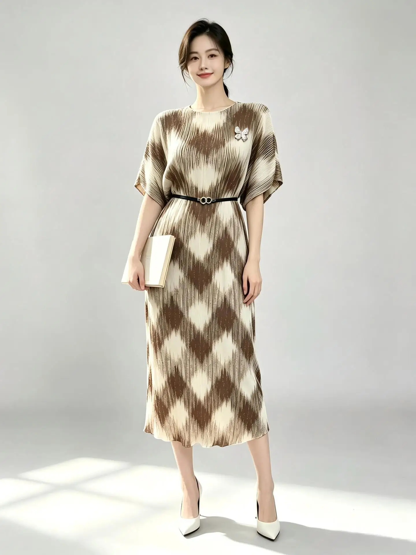 2026 Fashion Gradual Change Plaid Pleated Print Slim Dress Miyake Autumn New Lace-up Elegant Lazy Style Long Skirt