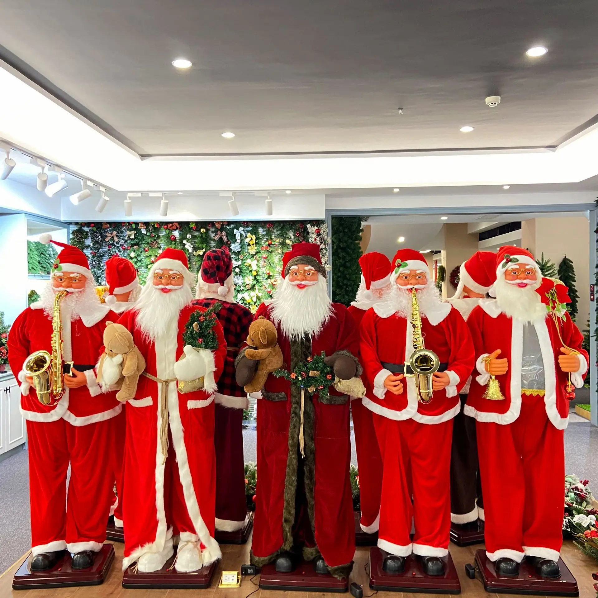 Electric Santa Claus dancing singing bear hugging old man welcome mall Christmas supplies